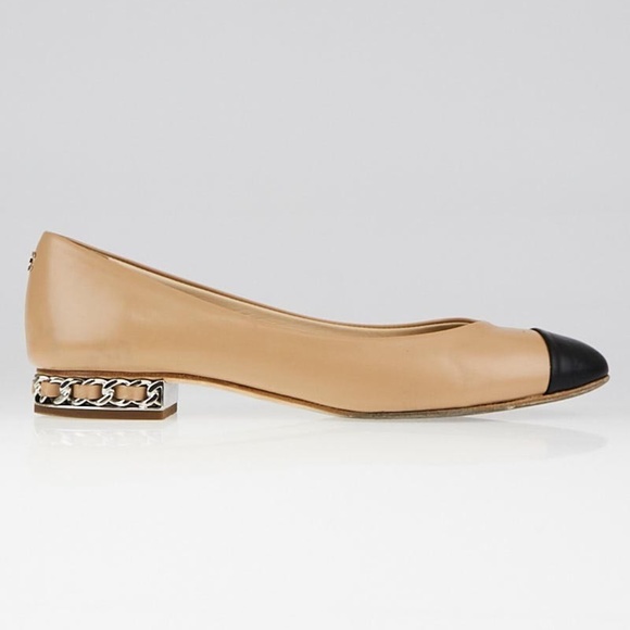 CHANEL Tan Leather Ballet Flat with Black Cap Toe - Picture 1 of 7